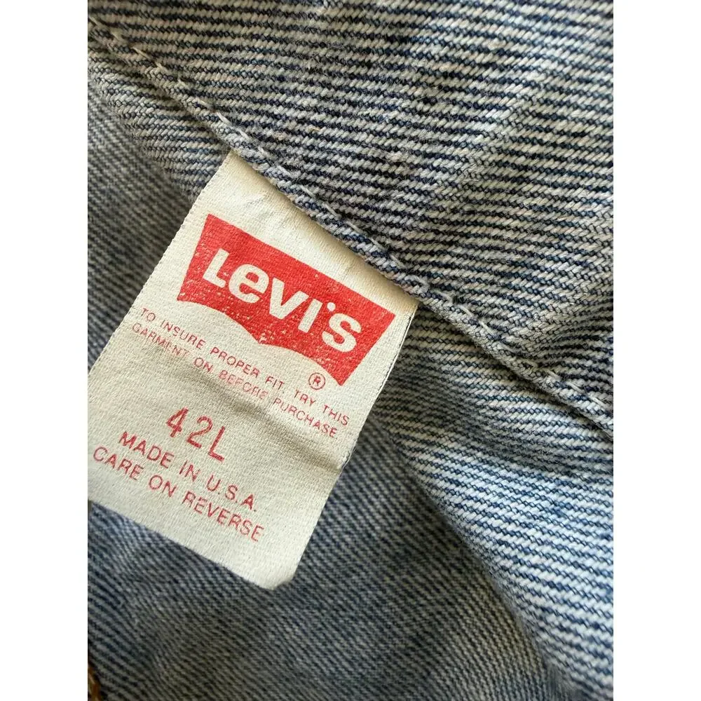 Vintage Levi's Jean Jacket 42L Blue Denim Trucker Button Up USA 90s 71506-0217